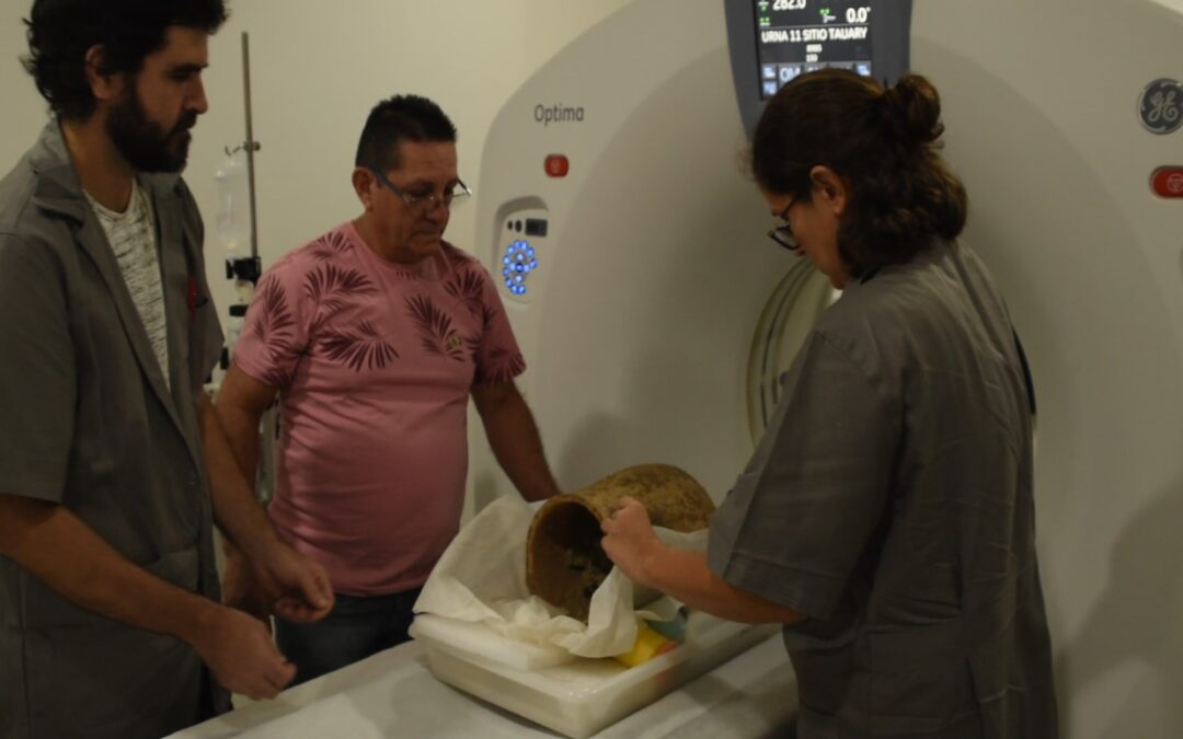 Bolsista de iniciação científica do Instituto Mamirauá recebe prêmio nacional de arqueologia